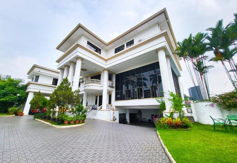 🏡 Luxury 3-Storey Bungalow at Bangsar, Kuala Lumpur