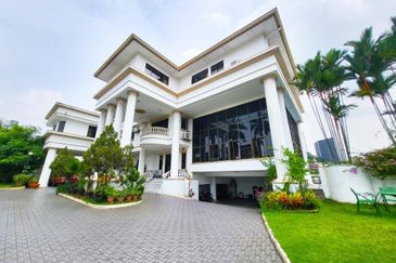 🏡 Luxury 3-Storey Bungalow at Bangsar, Kuala Lumpur