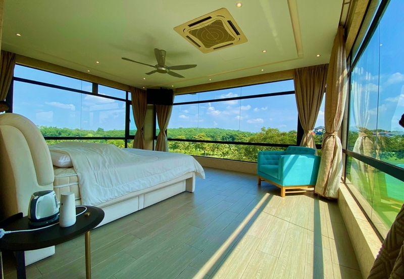 Tropicana Golf & Country Resort