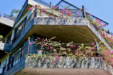 Tropicana Golf & Country Resort