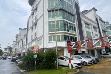 Parklane Commercial Hub