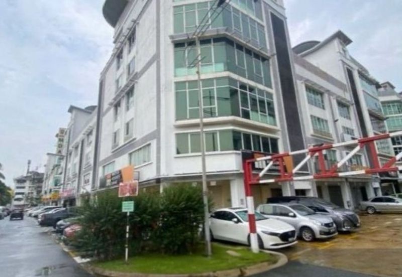 Parklane Commercial Hub