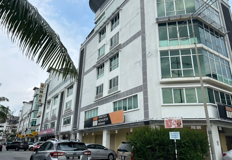 Parklane Commercial Hub