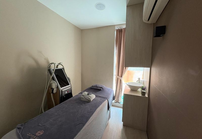 🏙️ Commercial Bungalow @ Jalan Maarof, Bangsar – For Rent!