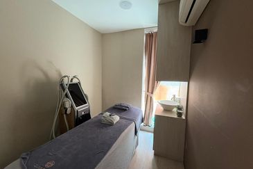 🏙️ Commercial Bungalow @ Jalan Maarof, Bangsar – For Rent!