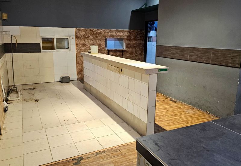 🔥 Prime Ground Floor Shops in Kelana Jaya (SS6) – For Sale!