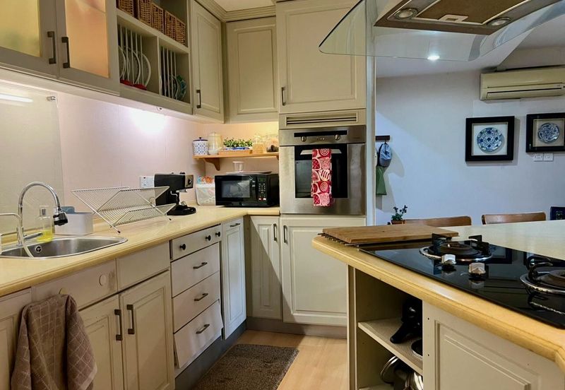 🏡 For Sale: 1,400 SF Condo @ Damansara Perdana