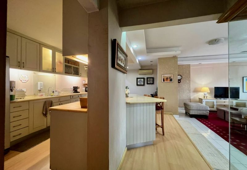 🏡 For Sale: 1,400 SF Condo @ Damansara Perdana