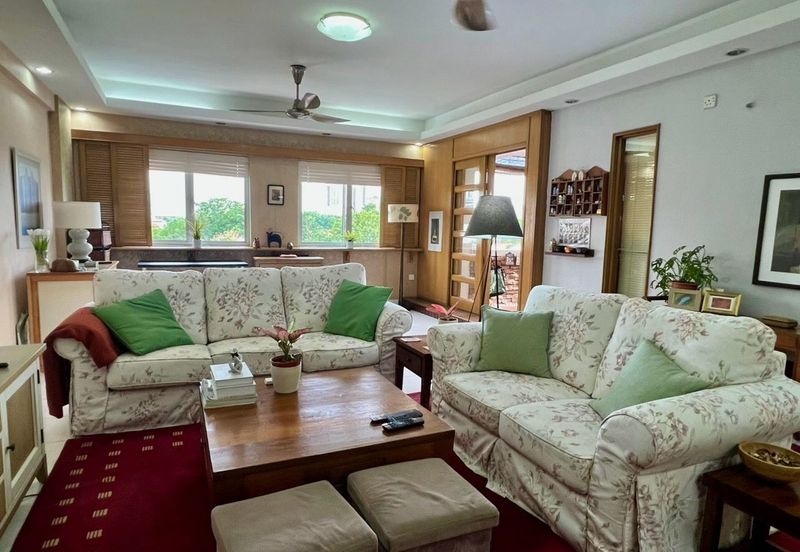 🏡 For Sale: 1,400 SF Condo @ Damansara Perdana