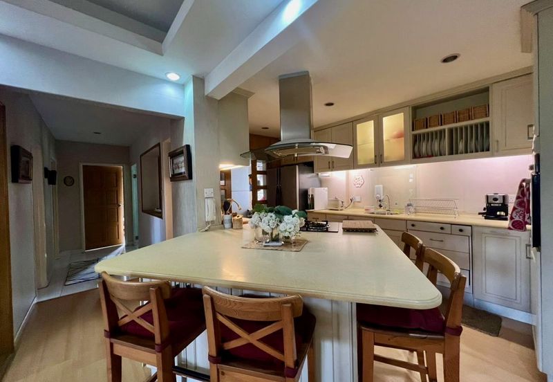 🏡 For Sale: 1,400 SF Condo @ Damansara Perdana