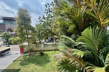 3-Storey Bungalow with Home Lift For Sale