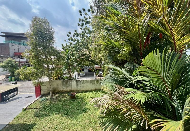 3-Storey Bungalow with Home Lift For Sale