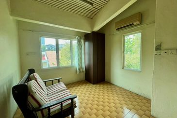 3-Storey Bungalow with Home Lift For Sale