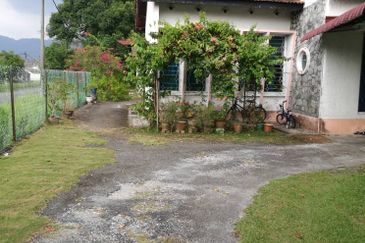 FOR SALE - SINGLE STY BUNGALOW IN TAIPING, PERAK
