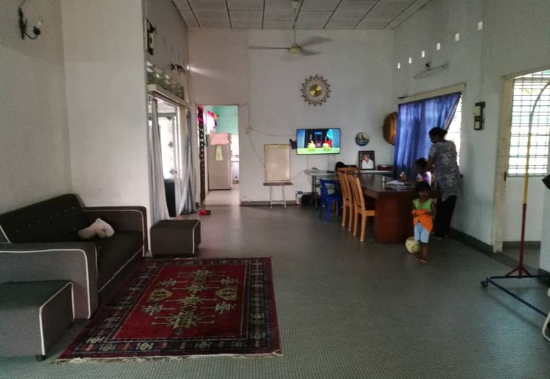 FOR SALE - SINGLE STY BUNGALOW IN TAIPING, PERAK