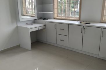 FOR RENT - USJ14 DOUBLE STY INTERMEDIATE HSE