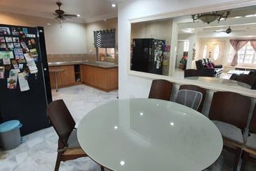 FOR SALE - 2 STY HSE AT PUTRA HEIGHTS BESTARI 2