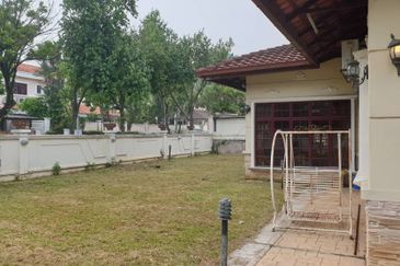 FOR SALE - SEMI-D BUNGALOW, SUNWAY DAMANSARA