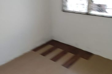 FOR RENT - USJ13  DOUBLE STY TERRACE HSE