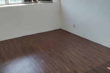 FOR RENT - USJ13  DOUBLE STY TERRACE HSE