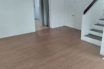 FOR RENT - USJ13  DOUBLE STY TERRACE HSE