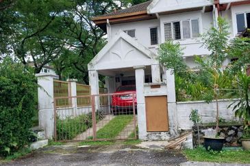 FOR SALE - 2 STY HOUSE SRI DAMANSARA SD10, KL
