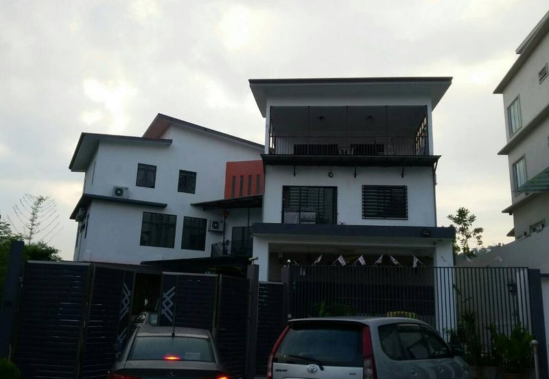 FOR SALE - BUNGALOW AT RIMBA VALLEY 9 KOTA DAMSARA
