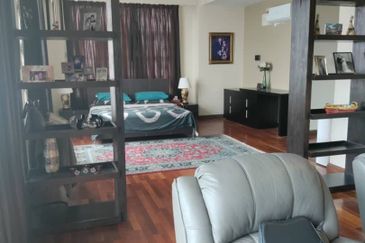 FOR SALE - PENTHOUSE BOULEVARD, SUBANG JAYA