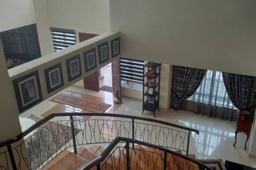 FOR SALE - PENTHOUSE BOULEVARD, SUBANG JAYA