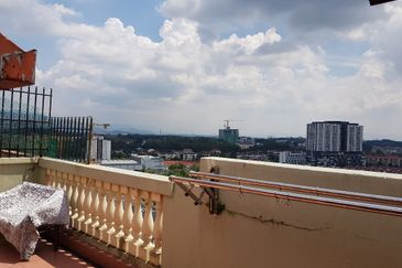 FOR SALE - PENTHSE ANGGERIK 2 KAJANG