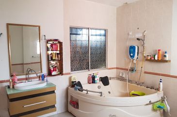 FOR SALE - PENTHSE ANGGERIK 2 KAJANG