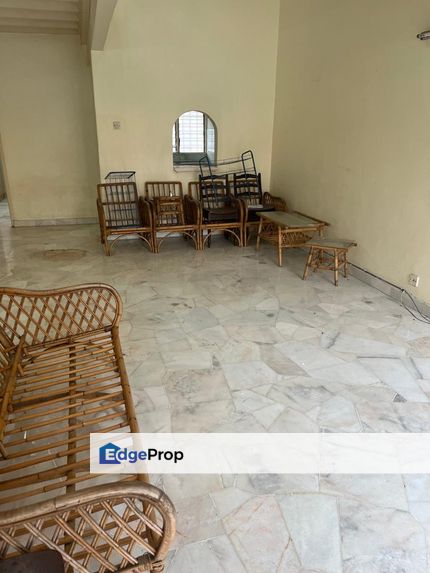FOR SALE - 1-1/2 STY HSE IN USJ2, Selangor, USJ