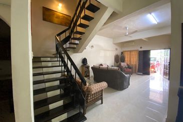 FOR SALE - 2 STY HSE IN TAMAN ESHAN KEPONG