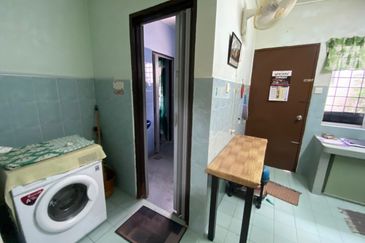 FOR SALE - 2 STY HSE IN TAMAN ESHAN KEPONG