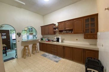 FOR SALE - 2 STY HSE IN TAMAN ESHAN KEPONG