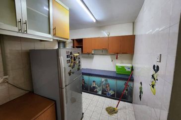 Prima Regency (Dorchester Court)