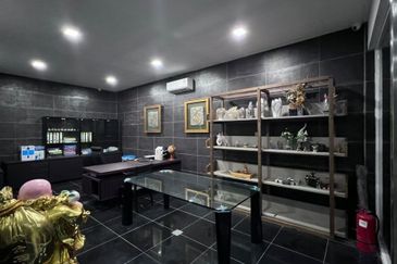 Nusa Cemerlang Industrial Park