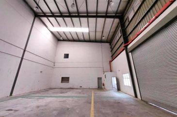 Alam Jaya Business Park, Gelang Patah 1.5-Storey Semi-D Factory (with Mezzanine Office) For Sale