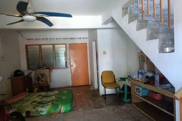 Jalan Tembika @ Taman Kota Masai Double Storey Medium Cost For Sale