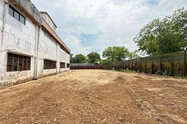 Desa Cemerlang Double Storey Corner semi d Factory 