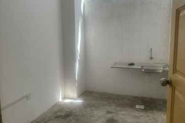 Nusa Cemerlang Industrial Park