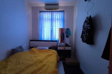 Bukit indah 2 storey Terrance house For Rent