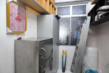 Bukit indah 2 storey Terrance house For Rent