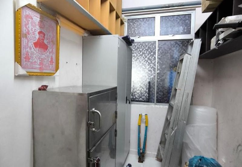 Bukit indah 2 storey Terrance house For Rent