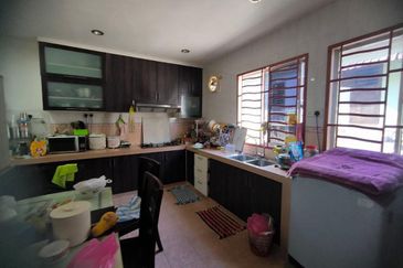 Bukit indah 2 storey Terrance house For Rent