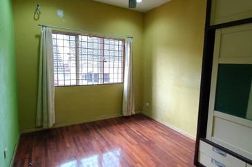 Taman sri putramas sungai buloh, Kuang