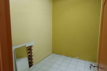 Taman sri putramas sungai buloh, Kuang