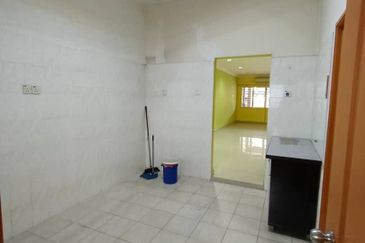 Taman sri putramas sungai buloh, Kuang