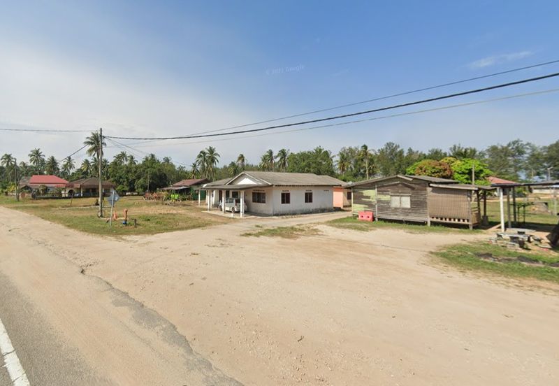 Jalan Seberang Balok