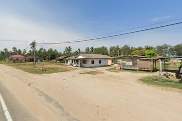 Jalan Seberang Balok